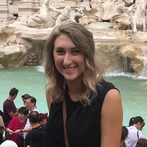 Meet your Posher, Elizabeth